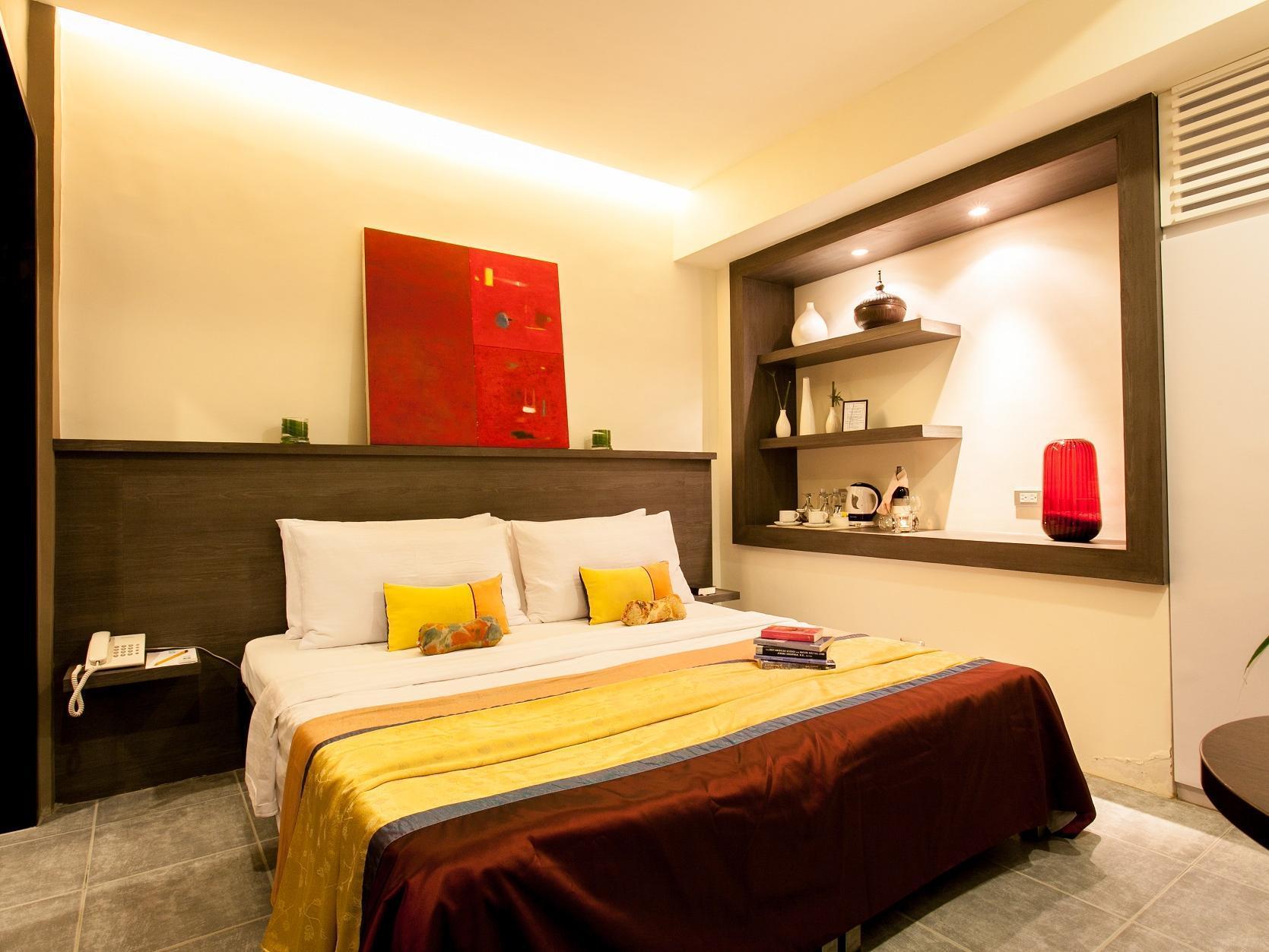 Готель T House Tagaytay City Екстер'єр фото